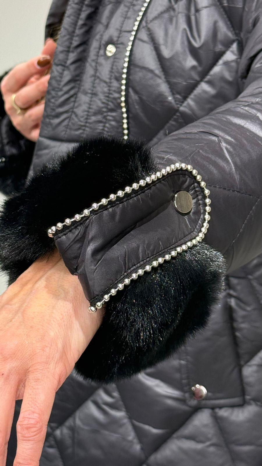 Parka Fantasy Negra Via Donna