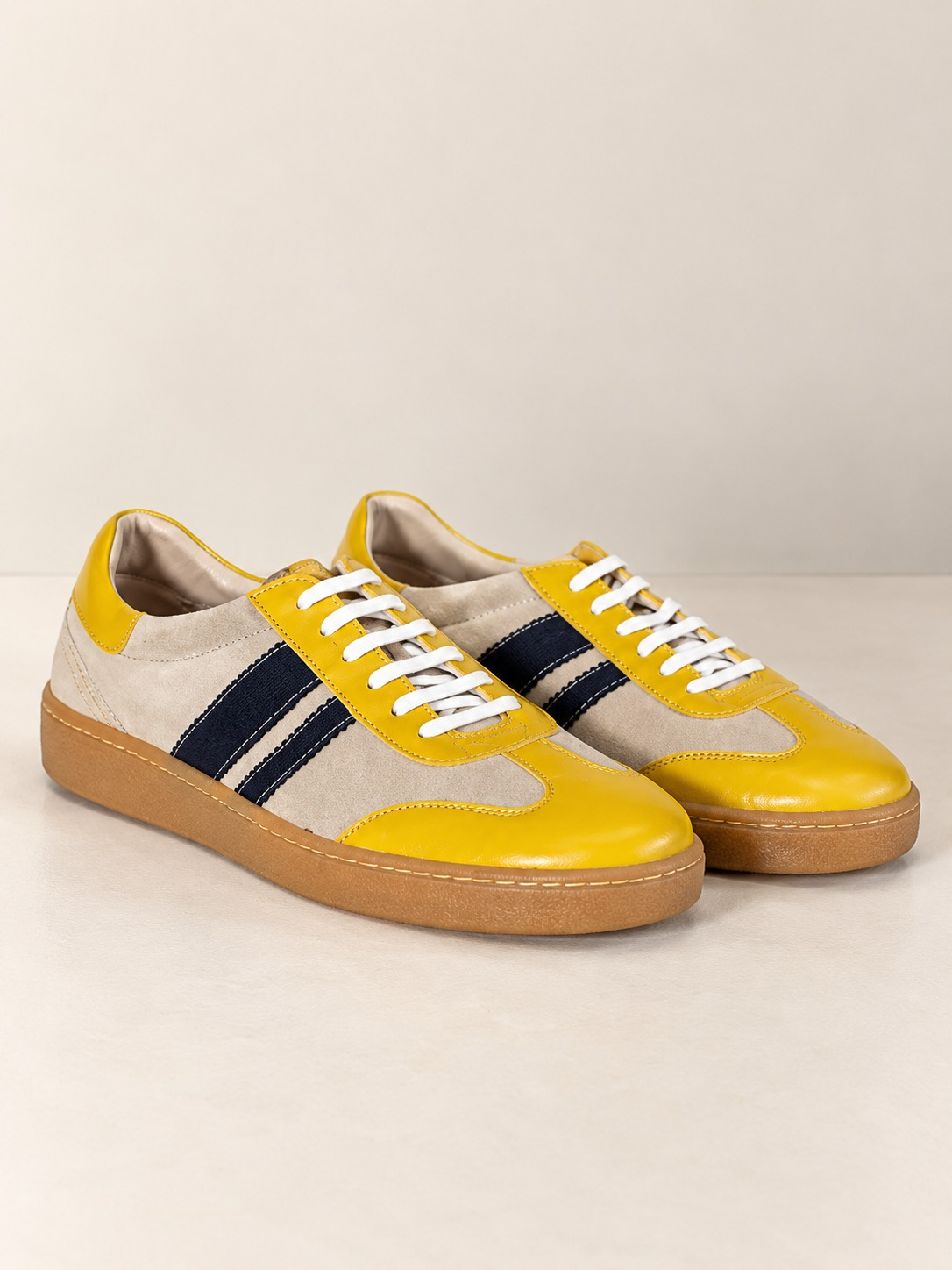 Zapatilla Dorking Lynn Amarilla