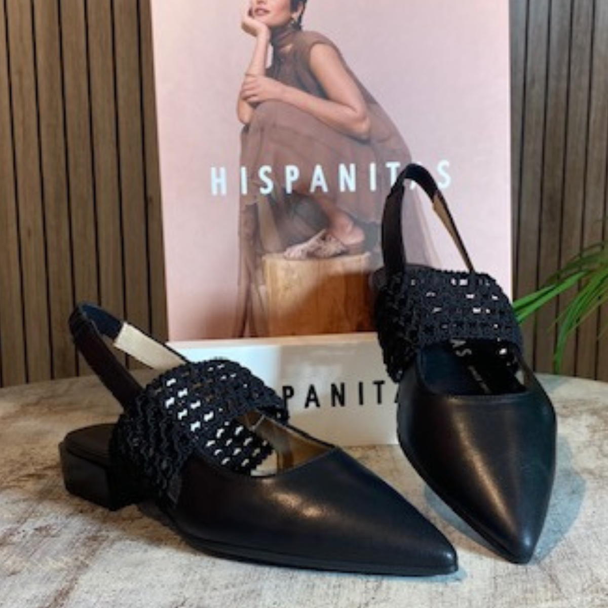Zapato Destalonado Lila Black de Piel y Crochet - Hispanitas | Michelle Piffaut