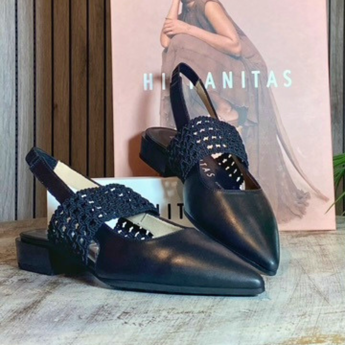 Zapato Destalonado Lila Black de Piel y Crochet - Hispanitas | Michelle Piffaut