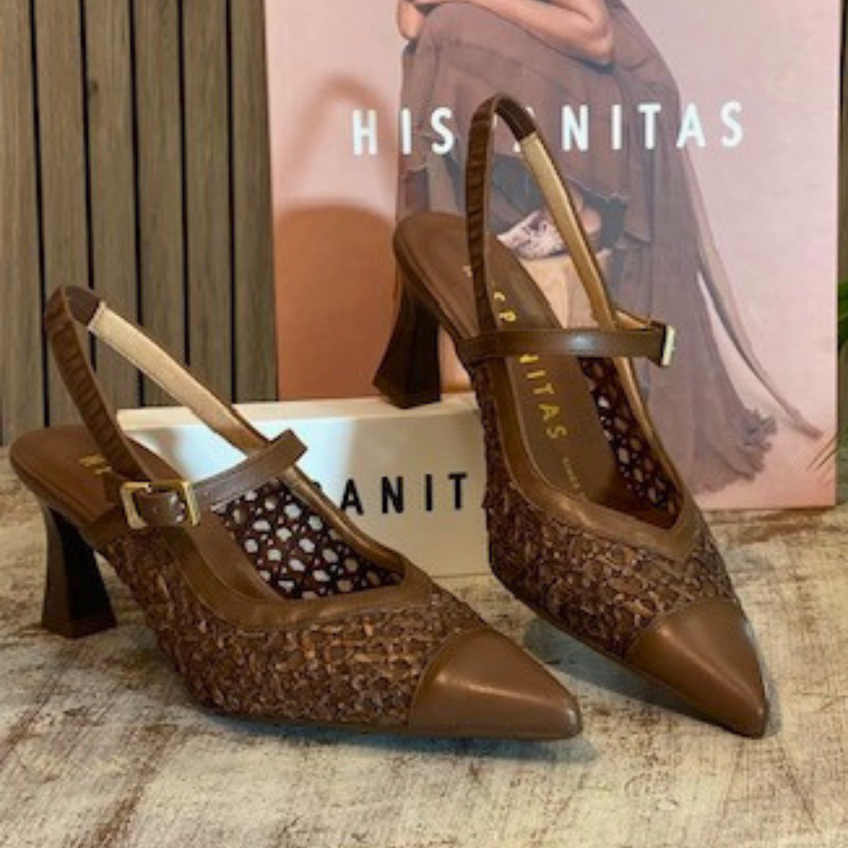 Zapato Destalonado Giorgia de Rafia y Piel - Hispanitas | Michelle Piffaut