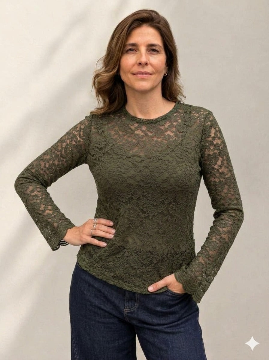 Polera de Encaje Floral Manga Larga Mujer | Michelle Piffaut
