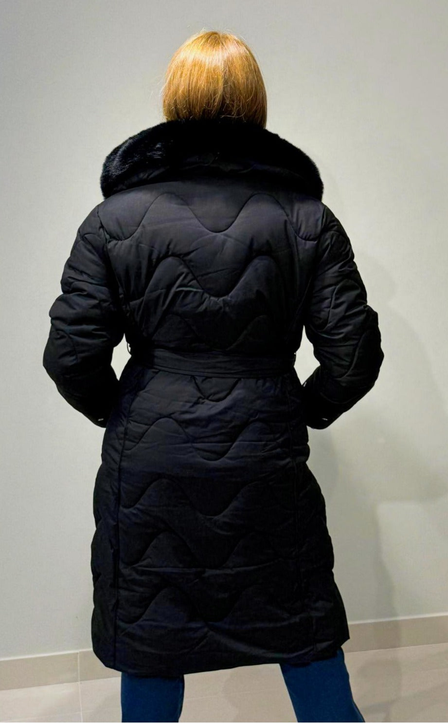 Parka Larga Fantasy con Capucha de Piel Sintética