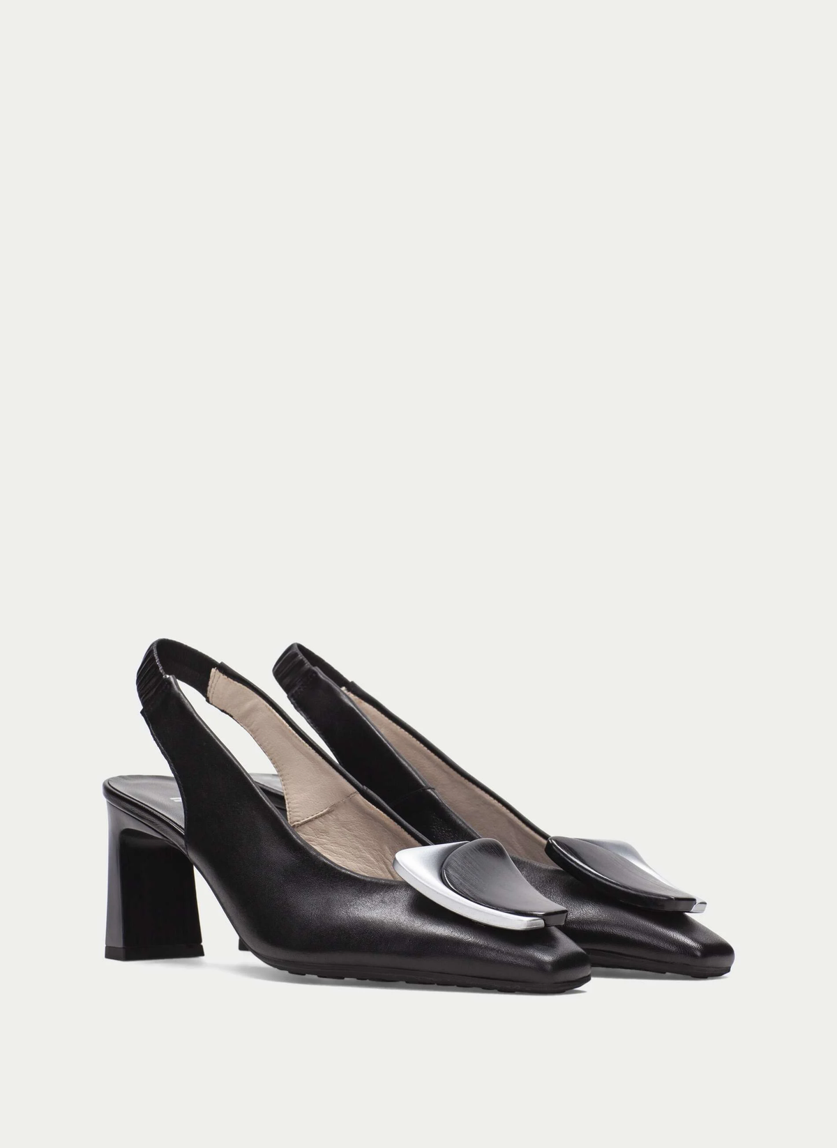 Zapato Destalonado Amapola Black - Hispanitas | Michelle Piffaut
